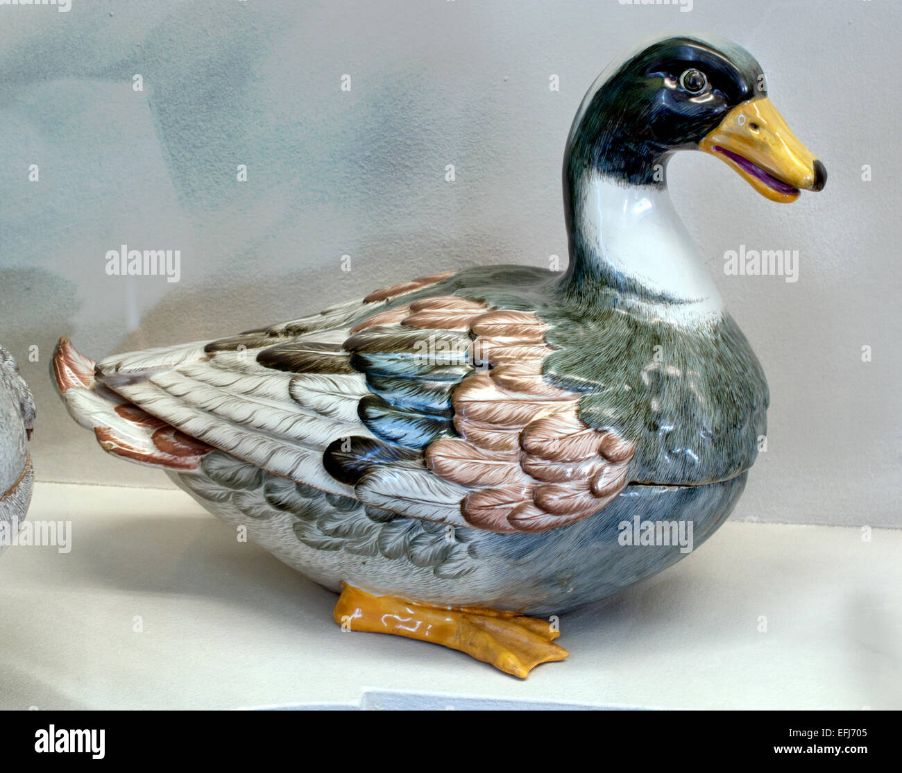 Faenza - Ceramica Charles François Hannong 1669 - 1739 ( originariamente olandese potters Family ) Paul Anthony divenne il capo della fabbrica nel 1732 Musée des Arts Décoratifs (Museo di Arte Decorativa) Strasburgo Francia Foto Stock