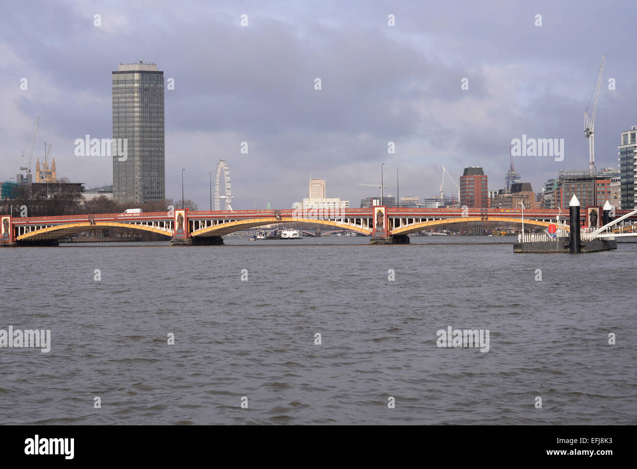 Southwark Bridge, Londra Foto Stock