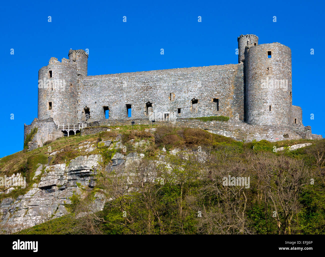 Harlech Castle in Gwynedd Snowdonia North Wales UK una fortificazione medievale costruita da Edward 1 nel 1289 adesso sito del Patrimonio Mondiale Foto Stock