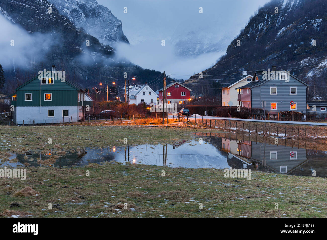 Le case di Dalen vicino Aurland, Sogn og Fjordane, Norvegia Foto Stock