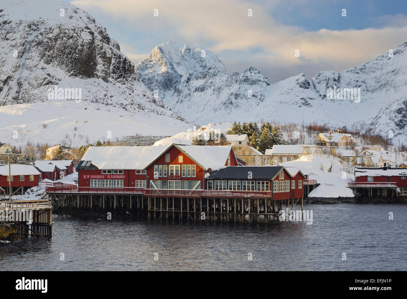 Villaggio di A, Gjertindan, Moskenesoya, Lofoten, Nordland, Norvegia Foto Stock