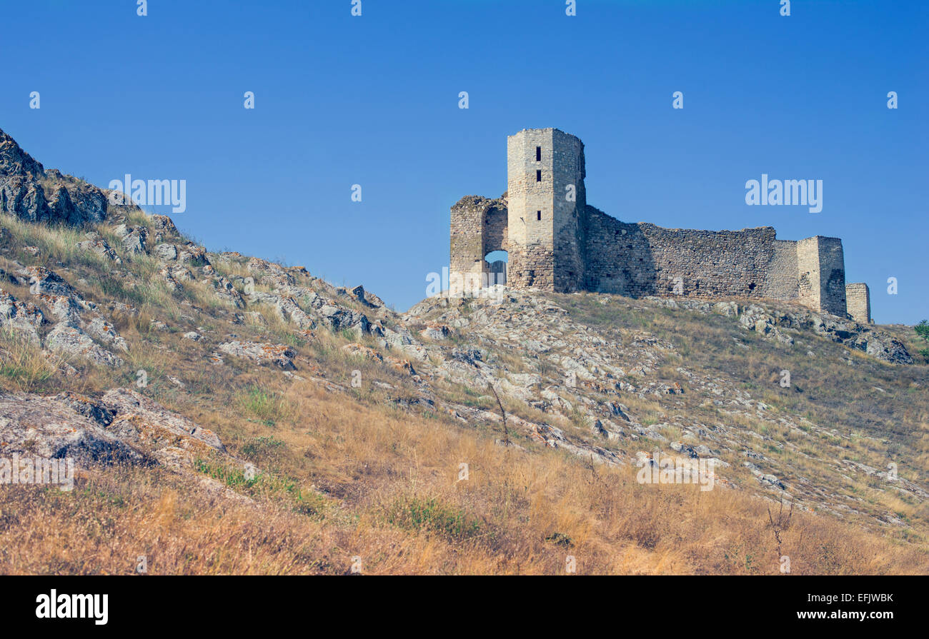 Rovine della fortezza Enisala, Dobrogea, Romania Foto Stock