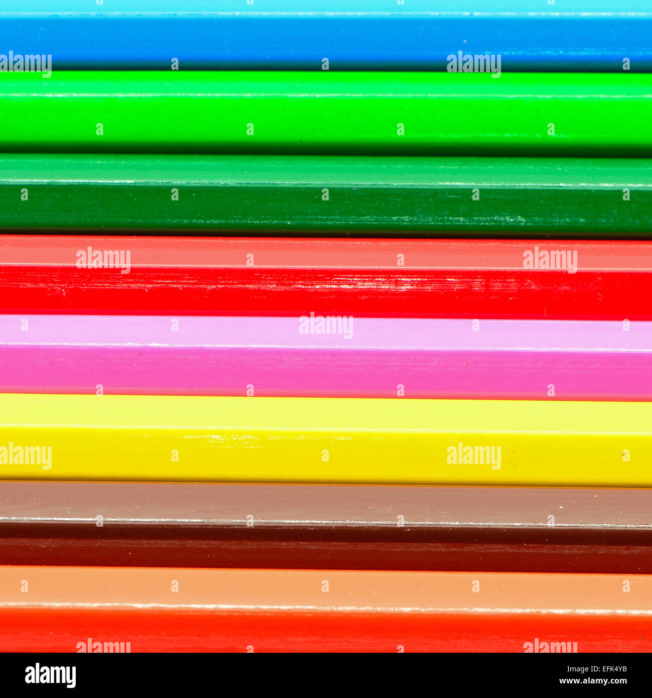 Matite colorate fila closeup astratto Foto Stock