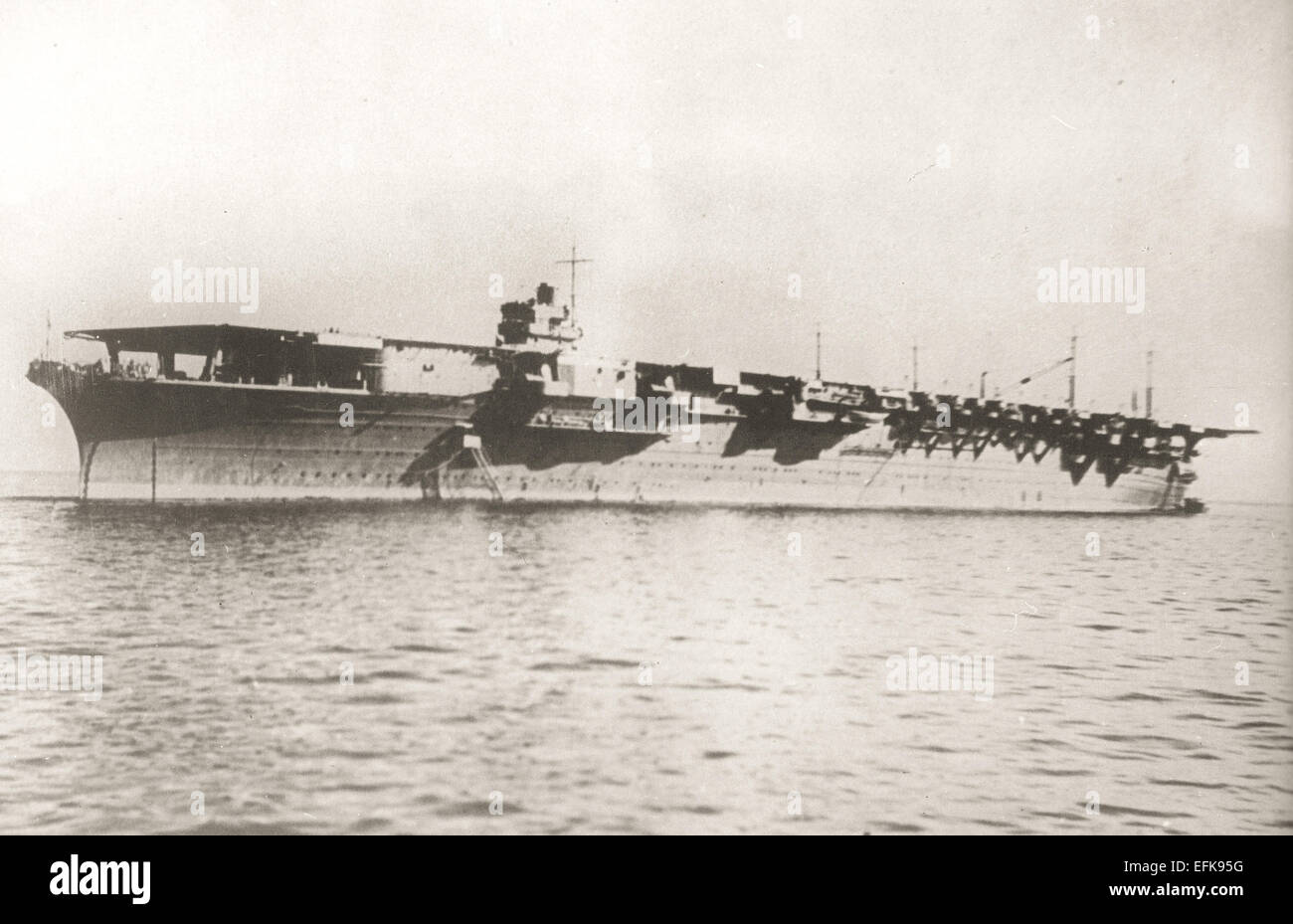 Zuikaku, uno dei 2 Shōkaku-class portaerei costruito per l'Imperial marina giapponese ha completato nel 1941 e in grado di trasportare 70-80 aeromobili. Parte del giapponese carrier 5a Divisione, ha preso parte all'attacco di Pearl Harbor e numerosi altri prima di essere affondato da un attacco aereo nella battaglia di Leyte Golfo il 25 ottobre 1944. Foto Stock