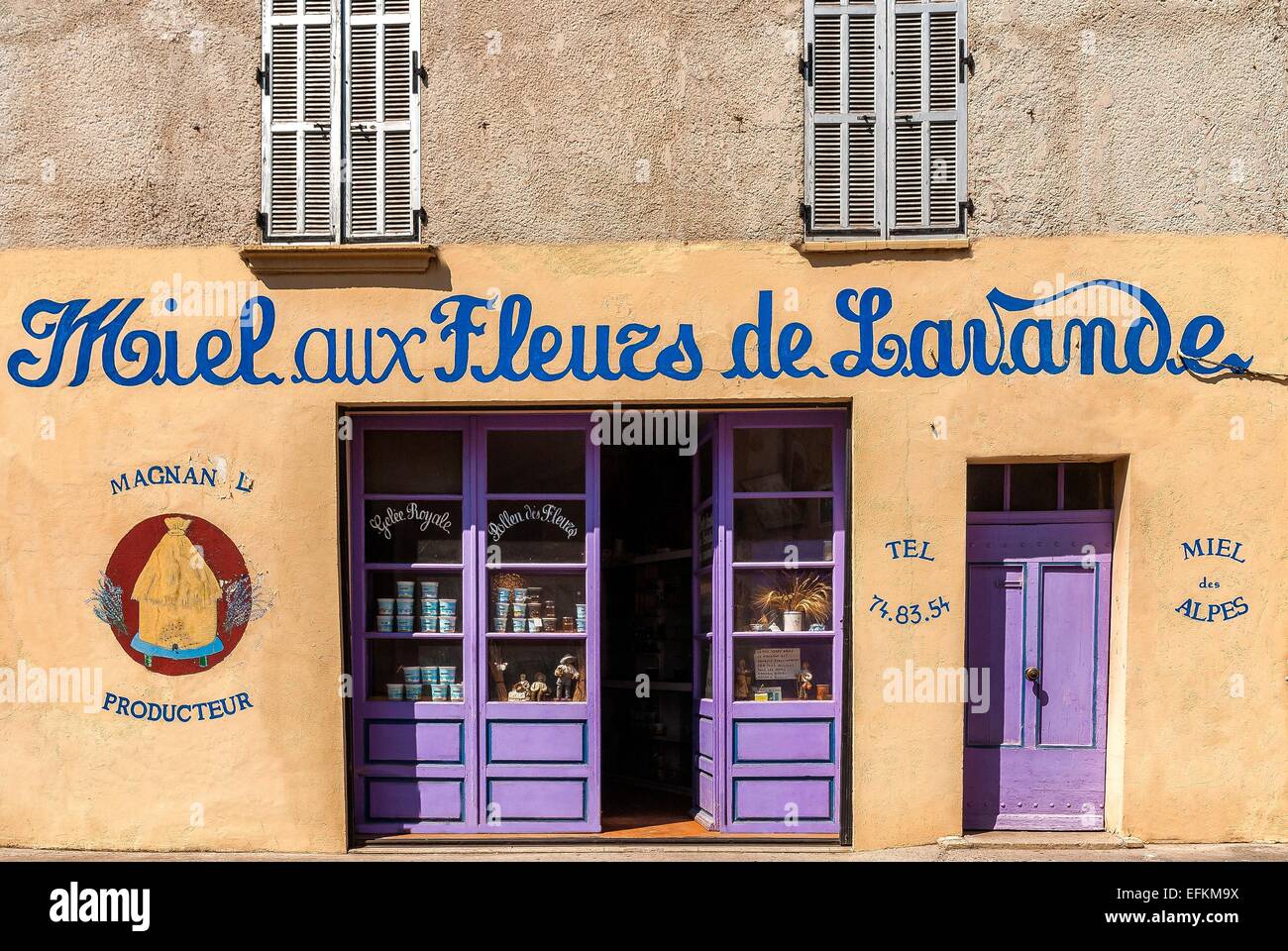 Devanture de commerce et vente de produit provençale Valensole Haute Provence Francia 04 Foto Stock