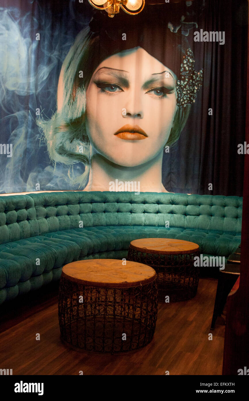 All'interno della Monroe, un San Francisco lounge bar su Broadway in North Beach a San Francisco, California. Foto Stock