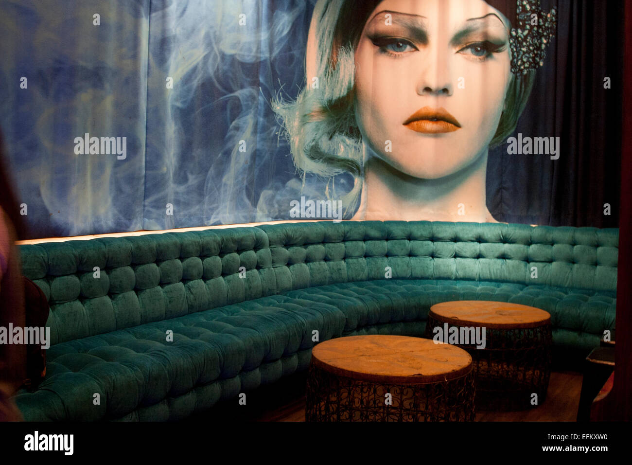 All'interno della Monroe, un San Francisco lounge bar su Broadway in North Beach a San Francisco, California. Foto Stock