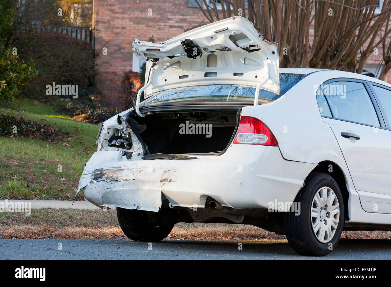 Estremità posteriore a car collision damage - USA Foto Stock