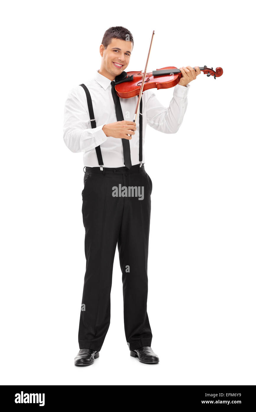 A piena lunghezza Ritratto di una giovane uomo elegante riproduzione di un violino isolati su sfondo bianco Foto Stock