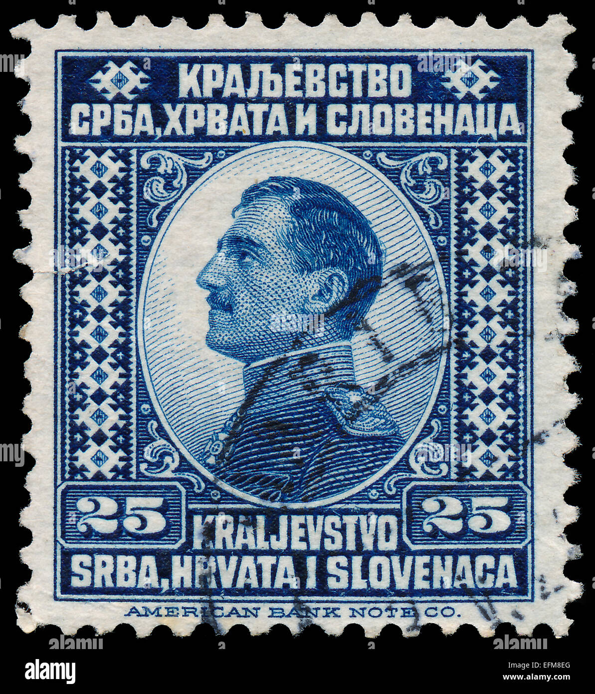 Iugoslavia - circa 1921: un timbro stampato in Iugoslavia (Regno della Serbia, della Croazia e della Slavonia) mostra ritratto del re Alessandro I Foto Stock