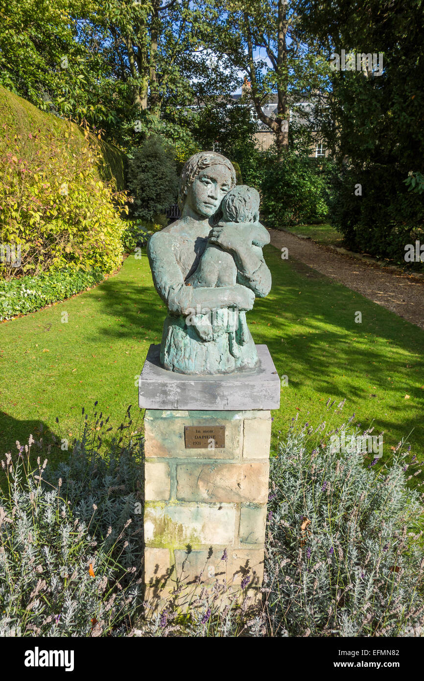 Statua di Daphne Cambridge University Gartden Foto Stock