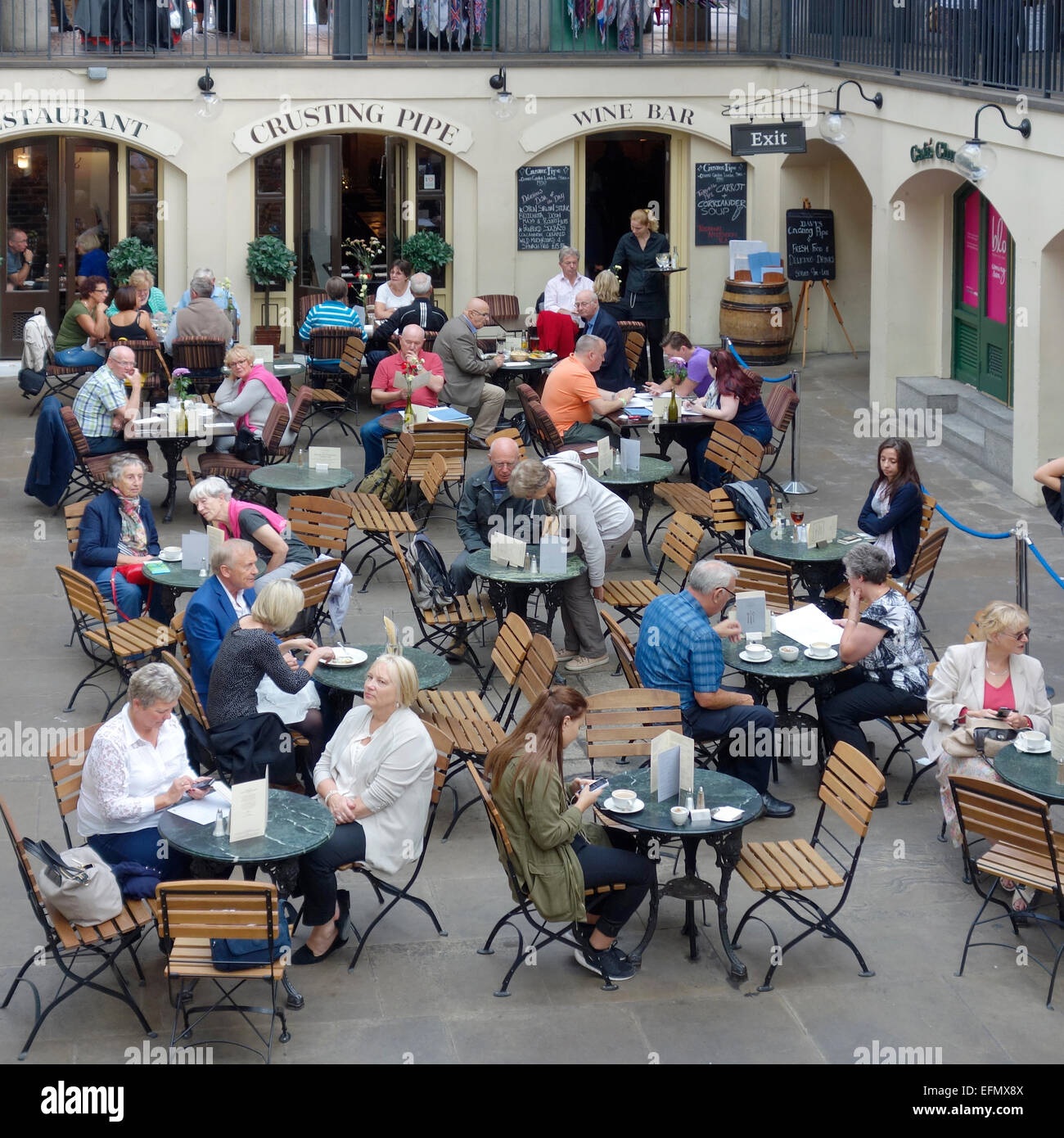 Tubo incrosta Wine Bar Ristorante Covent Garden di Londra Foto Stock