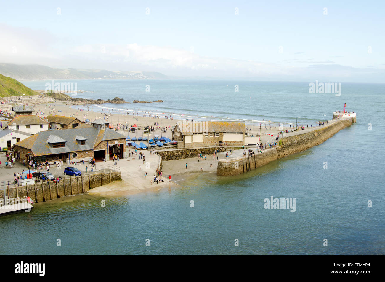 Porto e banjo Pier, Looe, Cornwall, England, Regno Unito Foto Stock