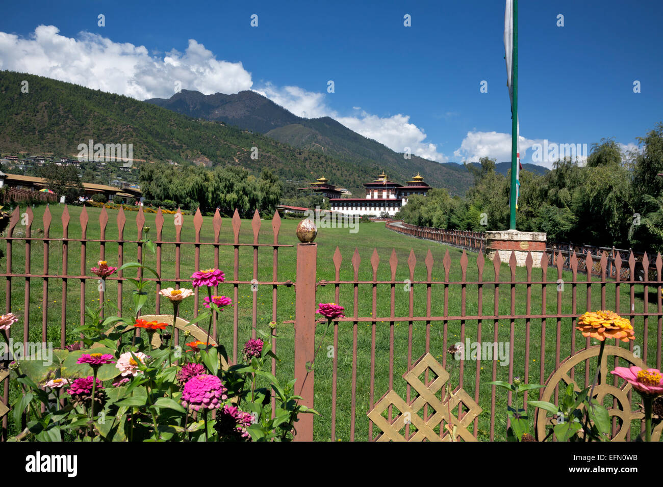 BU00050-00...BHUTAN - Il Trashi Chhoe Dzong, dei principali edifici governativi nella città capitale di Thimphu. Foto Stock