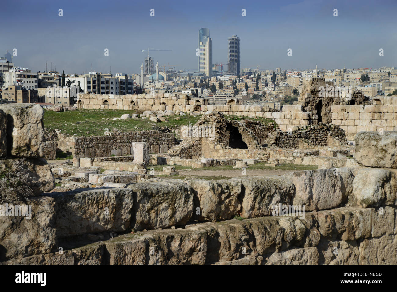 Giordania - La capitale Amman. Rovine romane sulla sommità della collina di capitale . Foto Stock