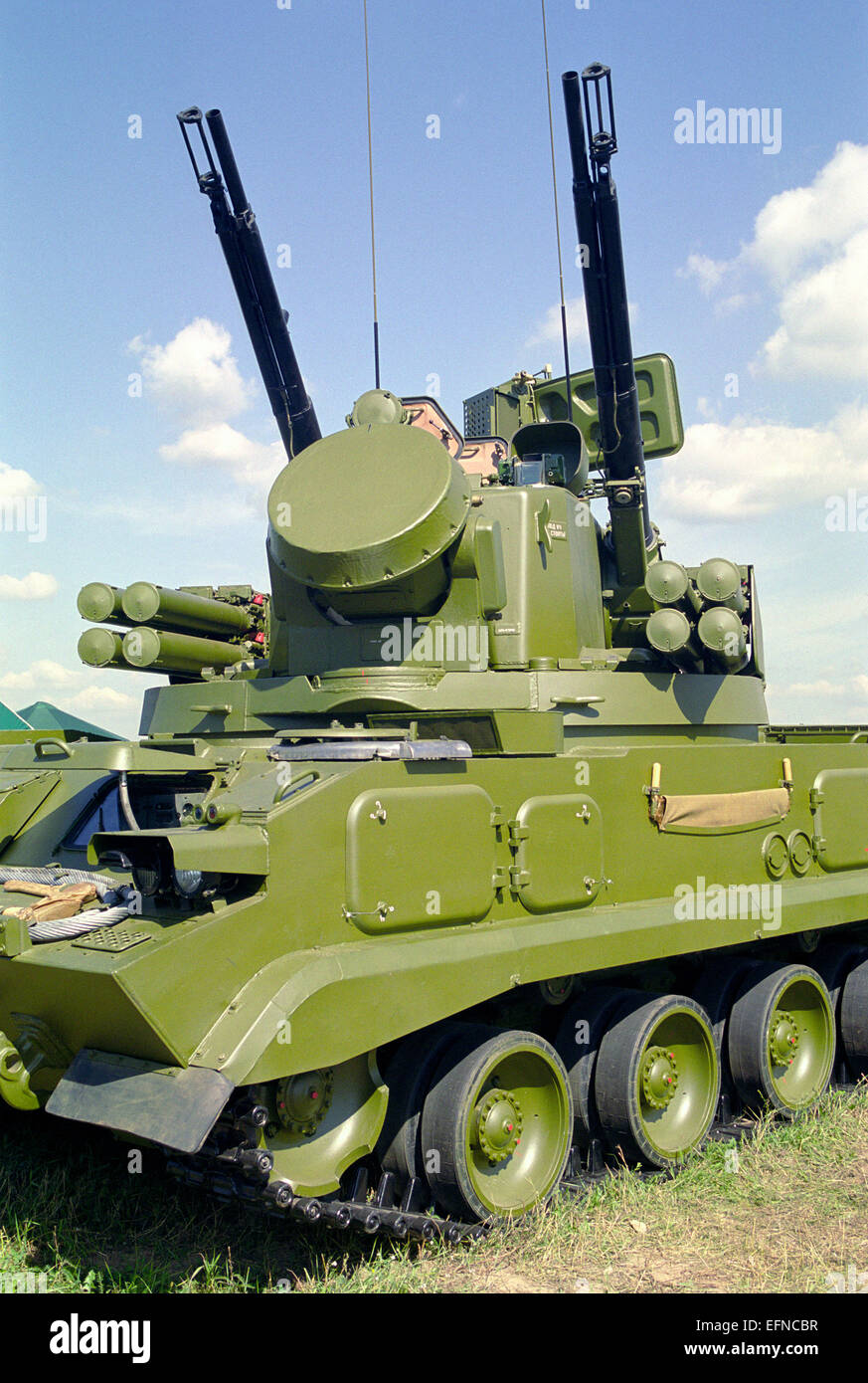Cannone antiaereo-Sistema per missile Tunguska-M1 Foto Stock
