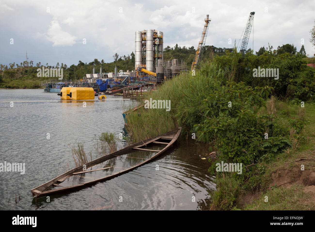 Kivuwatt impianto di produzione di biogas in costruzione sul bordo del lago Kivu, Ruanda Foto Stock