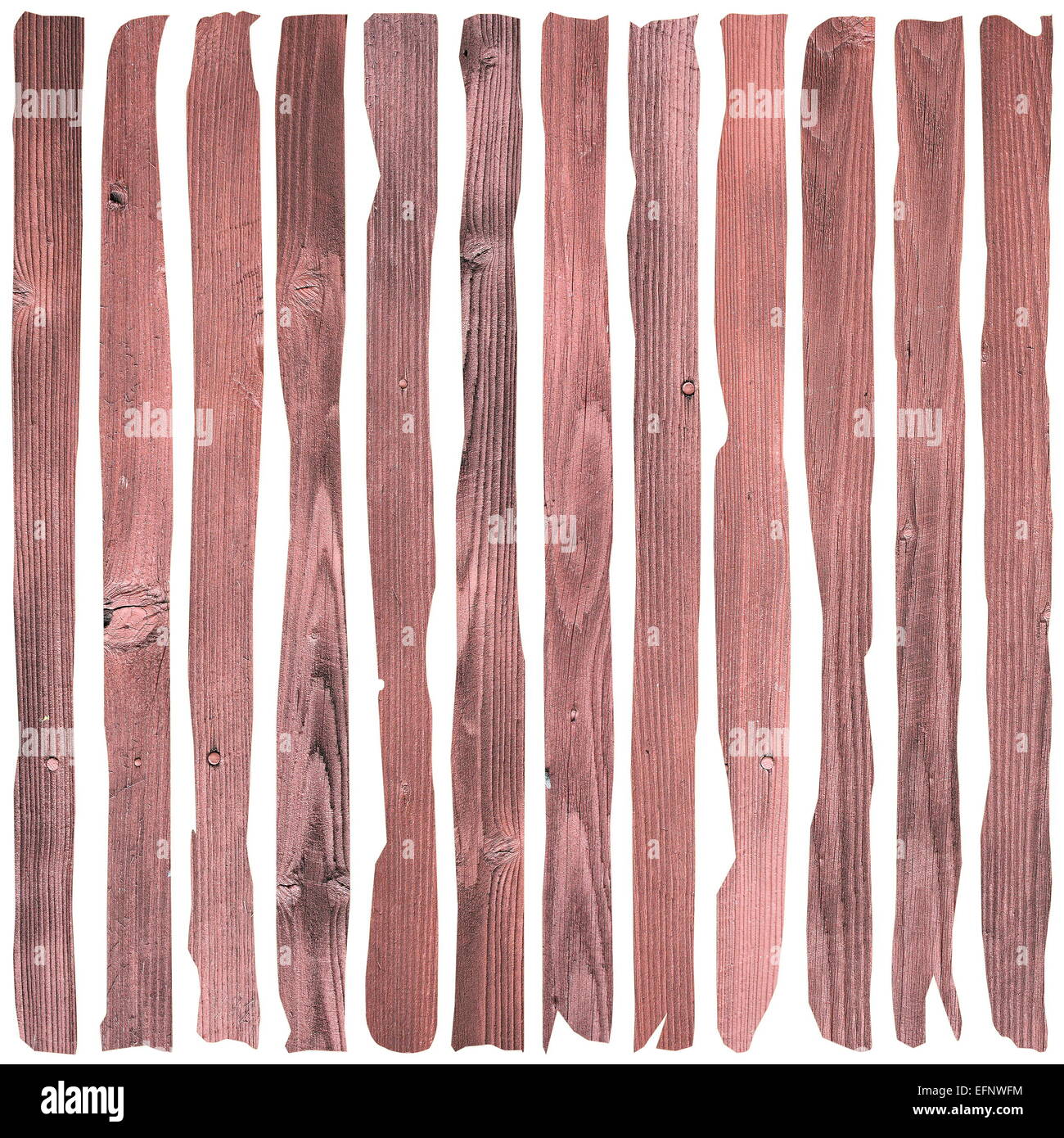Reddish danneggiato tavole di legno, isolamento in bianco per il vostro design Foto Stock