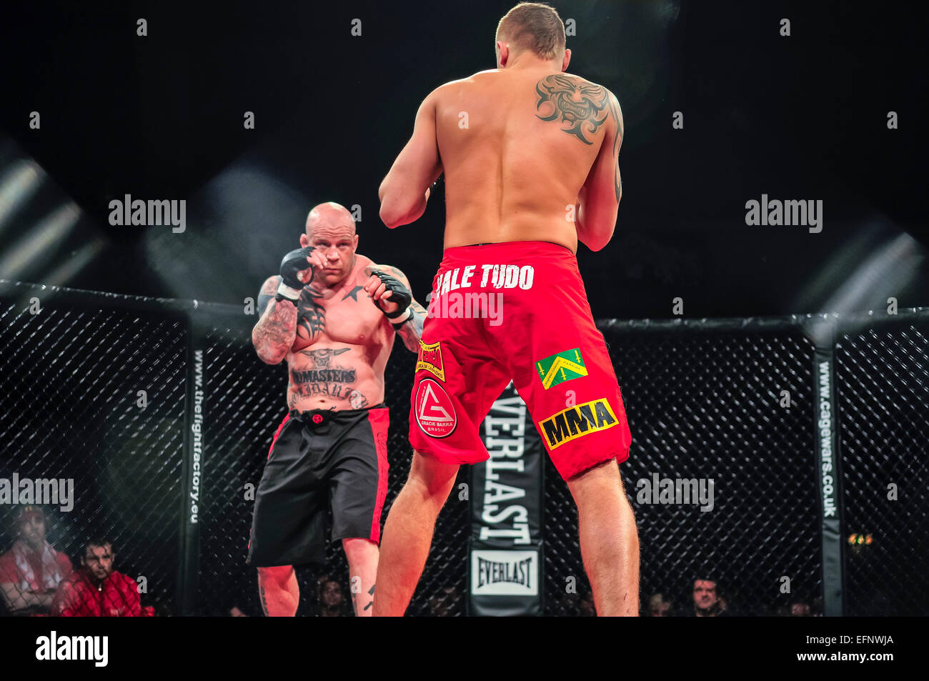 Jeff Monson, un American mixed martial artista da Olympia, Washington. e due volte vincitore della ADCC Submission Wrestling World Championship assume un Irlanda del Nord avversario. Foto Stock