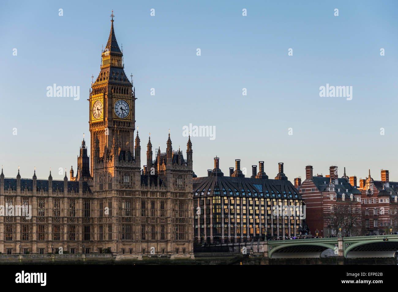Il Elizabeth Torre del case del parlamento del Regno Unito è anche noto come Big Ben, il soprannome per la grande campana del clock Foto Stock