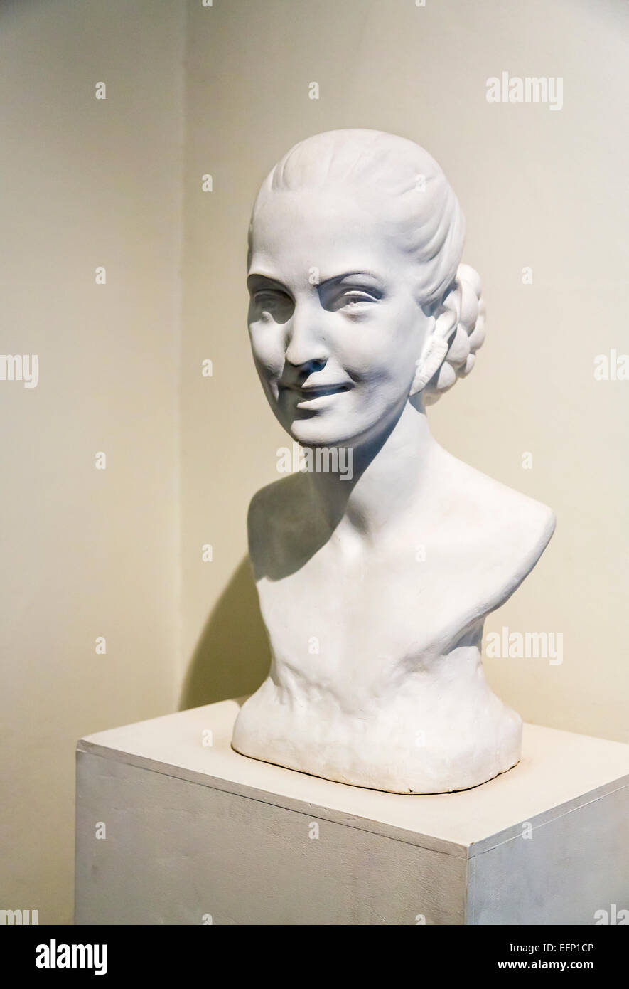 Busto bianco di Evita Peron, una mostra sul display nel Museo Evita, Maria Eva Duarte de Peron aiuti sociali Foundation, Buenos Aires, Argentina Foto Stock