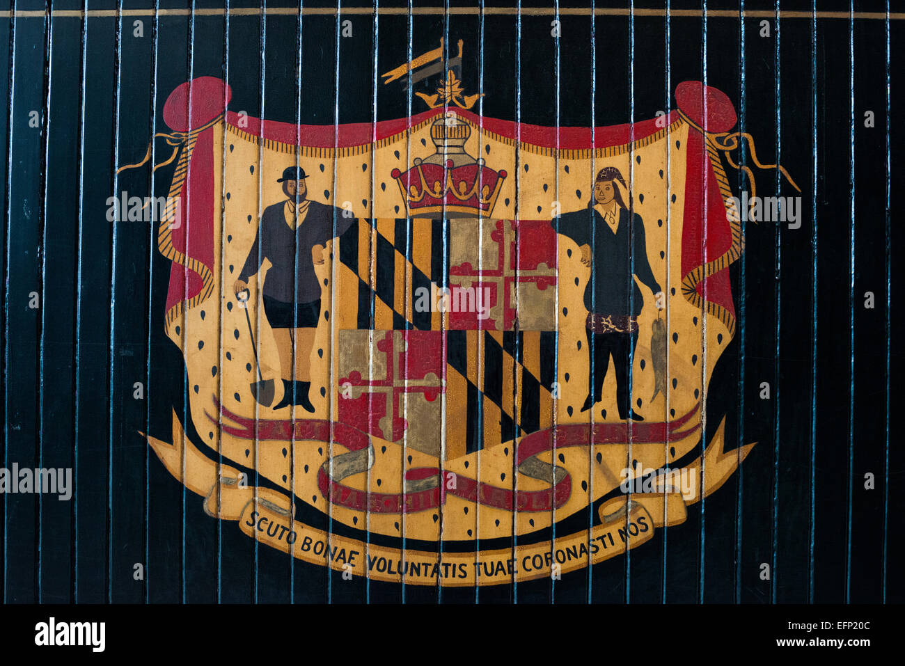 Maryland Coat of Arms B&o Railroad Museum Baltimore // BALTIMORE, Maryland — il B&o Railroad Museum di Mount Clare a Baltimora, Maryland, ha la più grande collezione di locomotive del XIX secolo negli Stati Uniti. Foto Stock