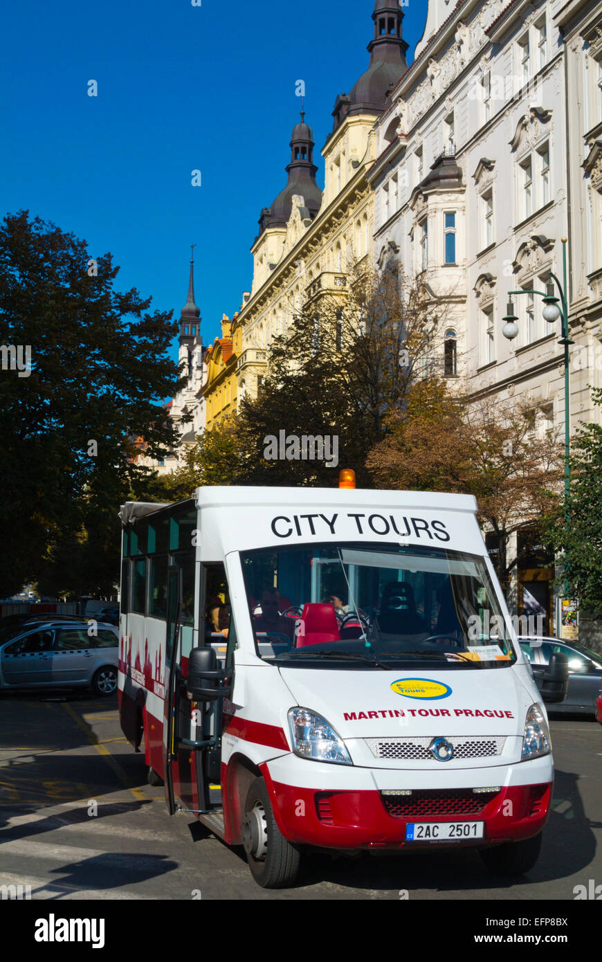 Martin escursione city tour punto, la piazza della città vecchia di Praga, Repubblica Ceca, Europa Foto Stock