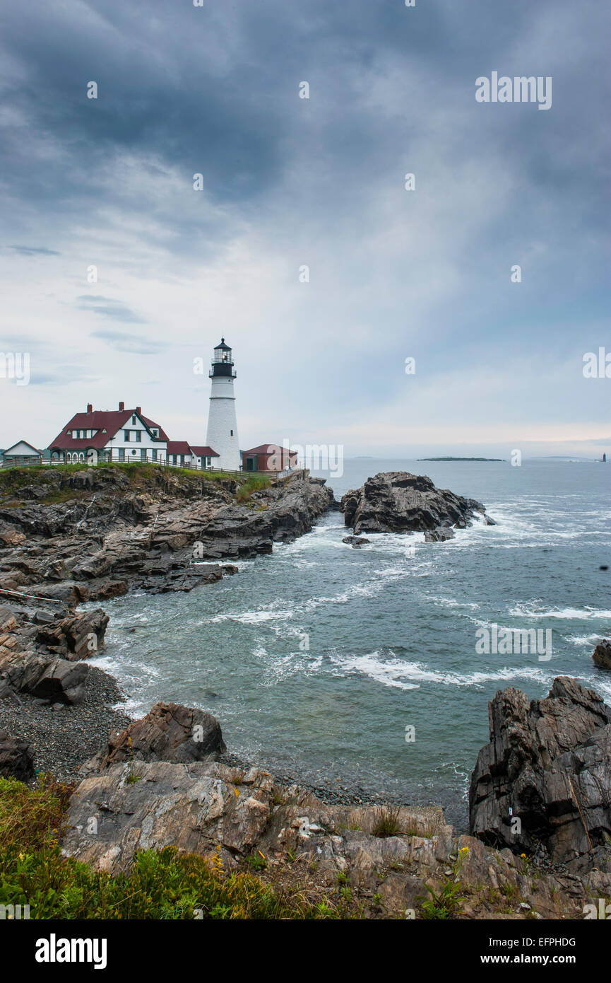 Portland Head Light, storico Faro di Cape Elizabeth, Maine, New England, Stati Uniti d'America, America del Nord Foto Stock