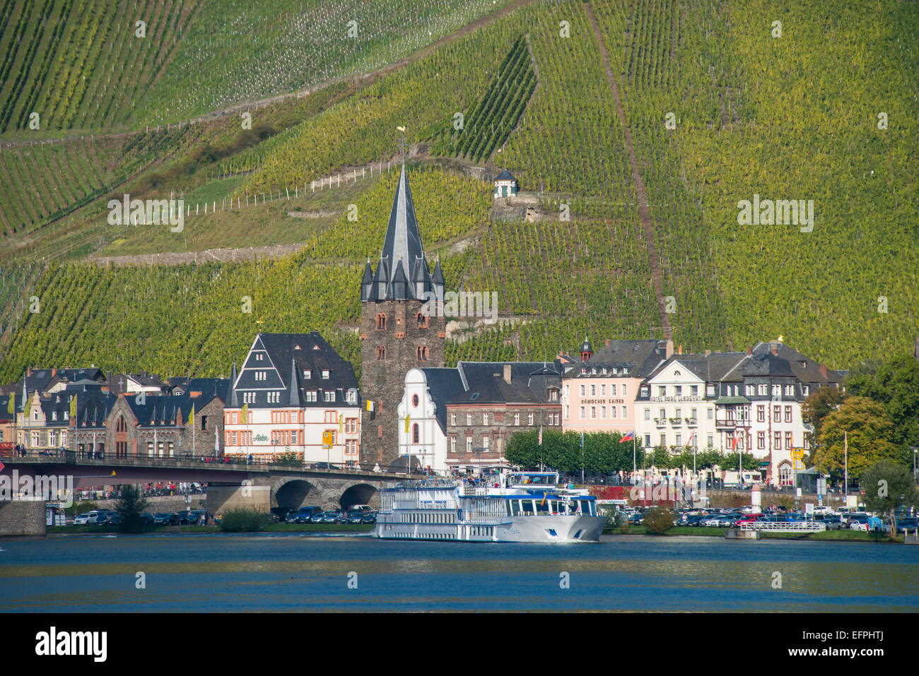 Bernkastel-Kues, Valle della Mosella, Renania-Palatinato, Germania, Europa Foto Stock