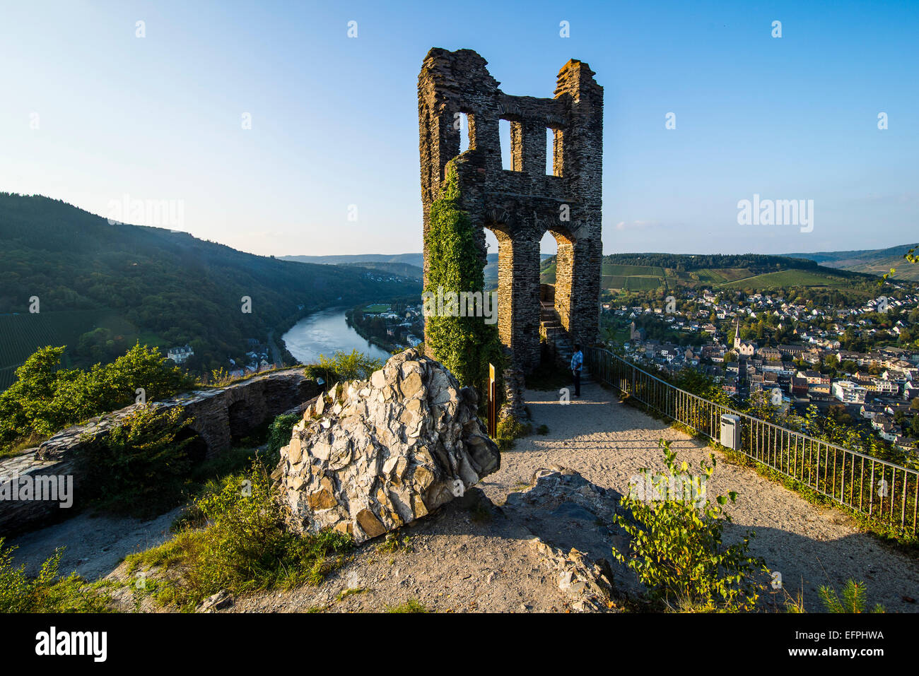 Le rovine della Grevenburg affacciato Traben-Trabach, Valle della Mosella, Renania-Palatinato, Germania, Europa Foto Stock