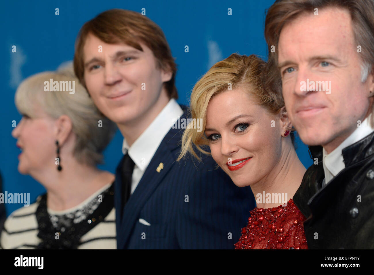 Melinda Ledbetter, Paul Dano, Elizabeth Banche e direttore Bill Pohlad durante il "Amore e Misericordia' photocall al sessantacinquesimo Festival Internazionale del Cinema di Berlino/Berlinale 2015 in data 8 febbraio 2015./picture alliance Foto Stock