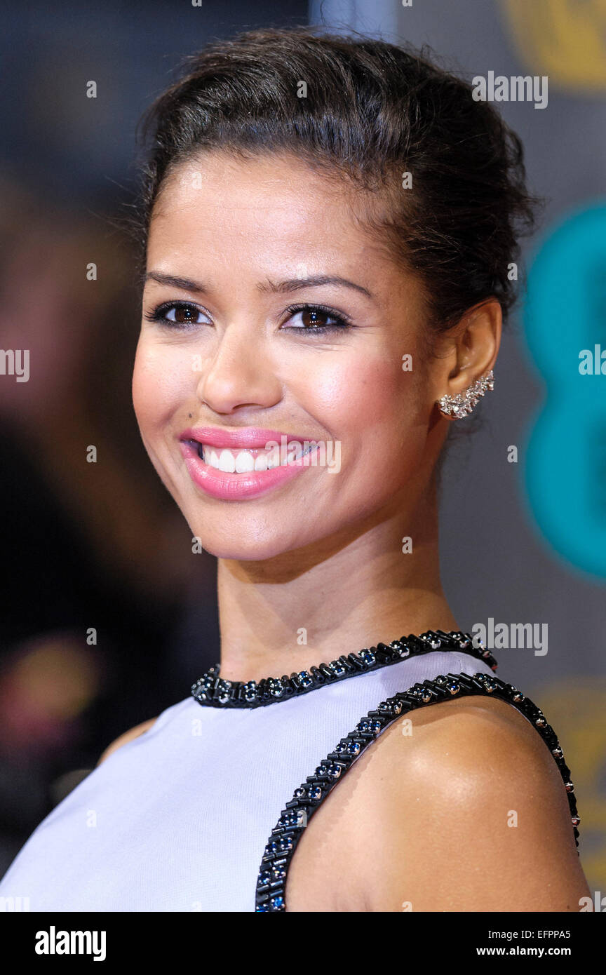 Gugu Mbatha-Raw arriva sul tappeto rosso per l'EE BRITISH ACADEMY FILM AWARDS su 08/02/2015 at Royal Opera House, Londra. Foto di Julie Edwards Foto Stock