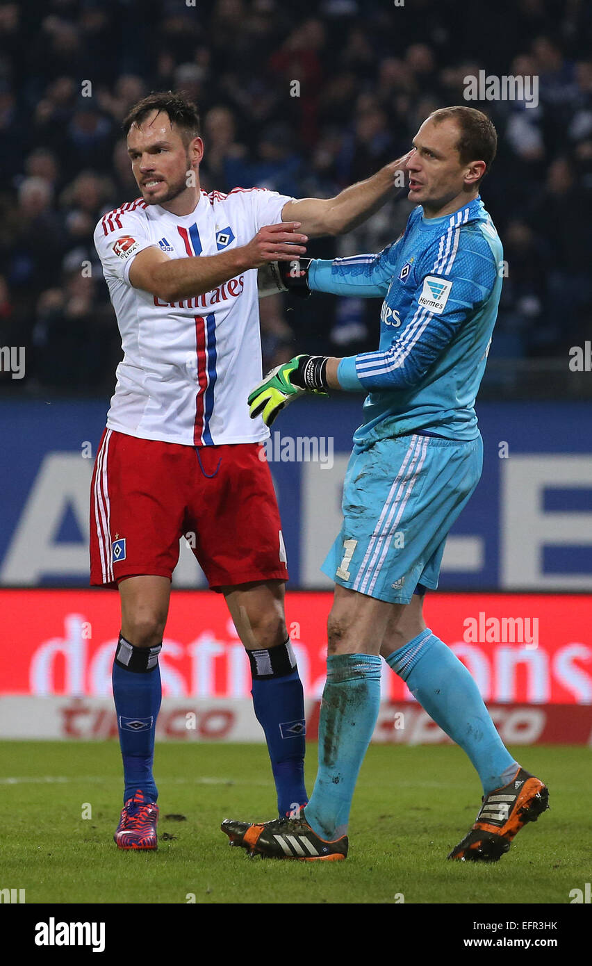 Amburgo, Germania. 7 febbraio, 2015. Bundesliga tedesca: Hamburger SV vs Hannover 96 ad Amburgo, Germania, il 7 febbraio 2015. Di Amburgo Heiko Westermann e portiere Jaroslav Drobny (r). Foto: Christian Charisius/dpa/Alamy Live News Foto Stock