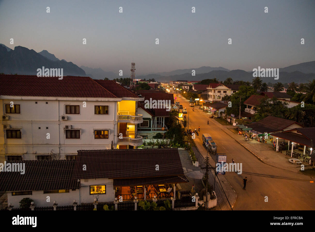 Vista su Vang Vieng, Laos. Foto Stock