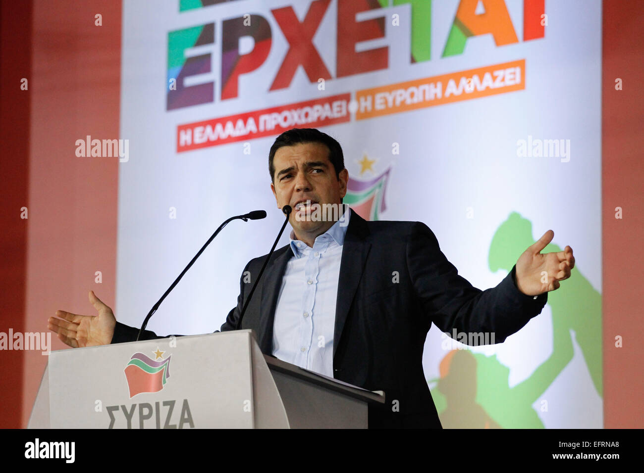 Alexis Tsipras, leader della Grecia sinistra Syriza-ala principale partito di opposizione offre la sua pre-discorso elettorale a Piazza Omonia nel Foto Stock