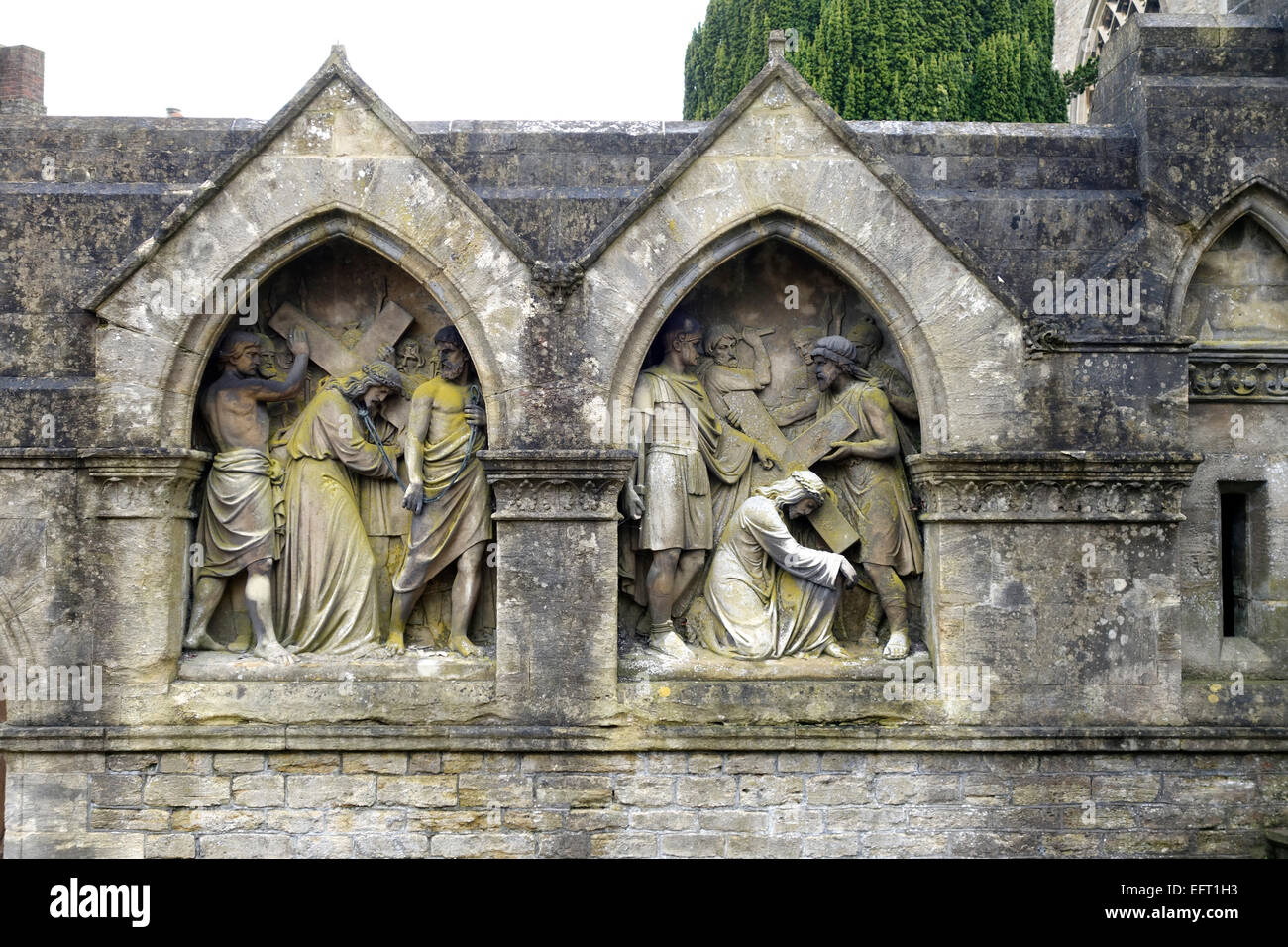 La Via Crucis, Chiesa di San Giovanni Battista, Frome, Somerset, Inghilterra, Regno Unito Foto Stock