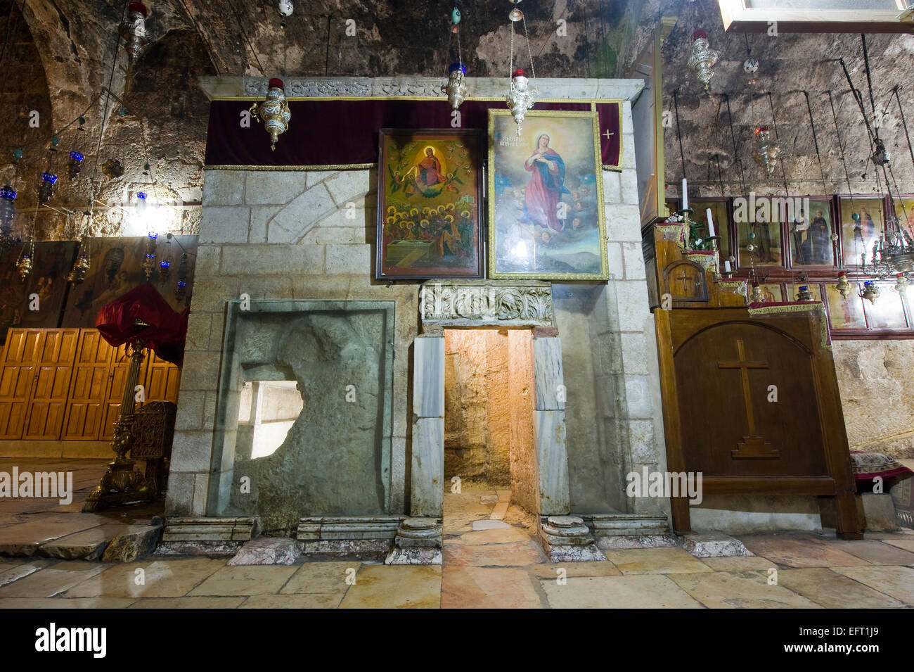 Uscita della Tomba della Vergine Maria, la madre di Gesù ai piedi del monte degli Ulivi di Gerusalemme Foto Stock