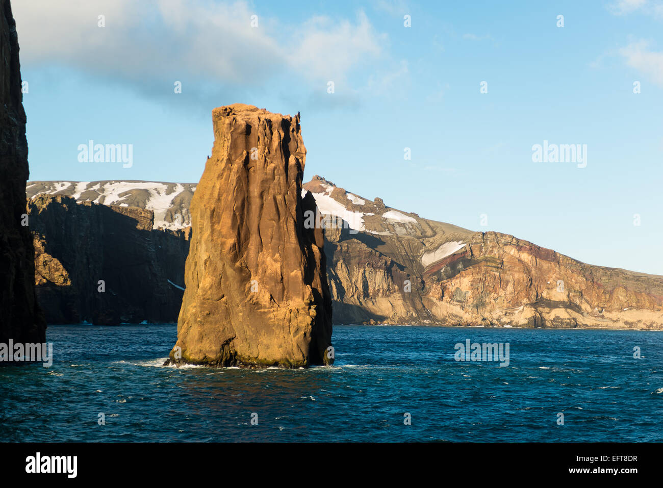 Nel tardo pomeriggio, vulcanico formazioni di lava a soffietto Nelsons ingresso Isola Deception sud le isole Shetland, Antartide, Pol Foto Stock