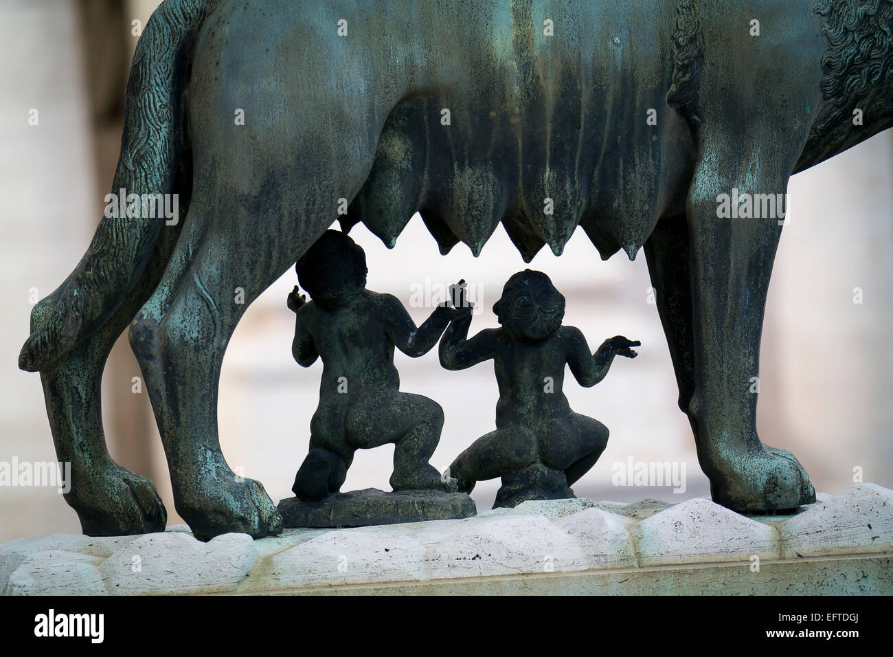 Statua di Romolo e Remo e la lupa. Piazza del Campidoglio. Roma, Italia. Foto Stock