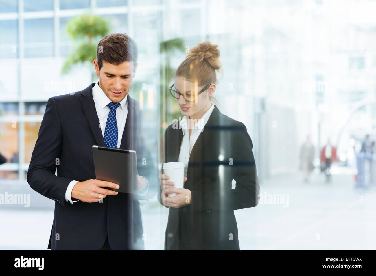 La gente di affari sale riunioni Foto Stock