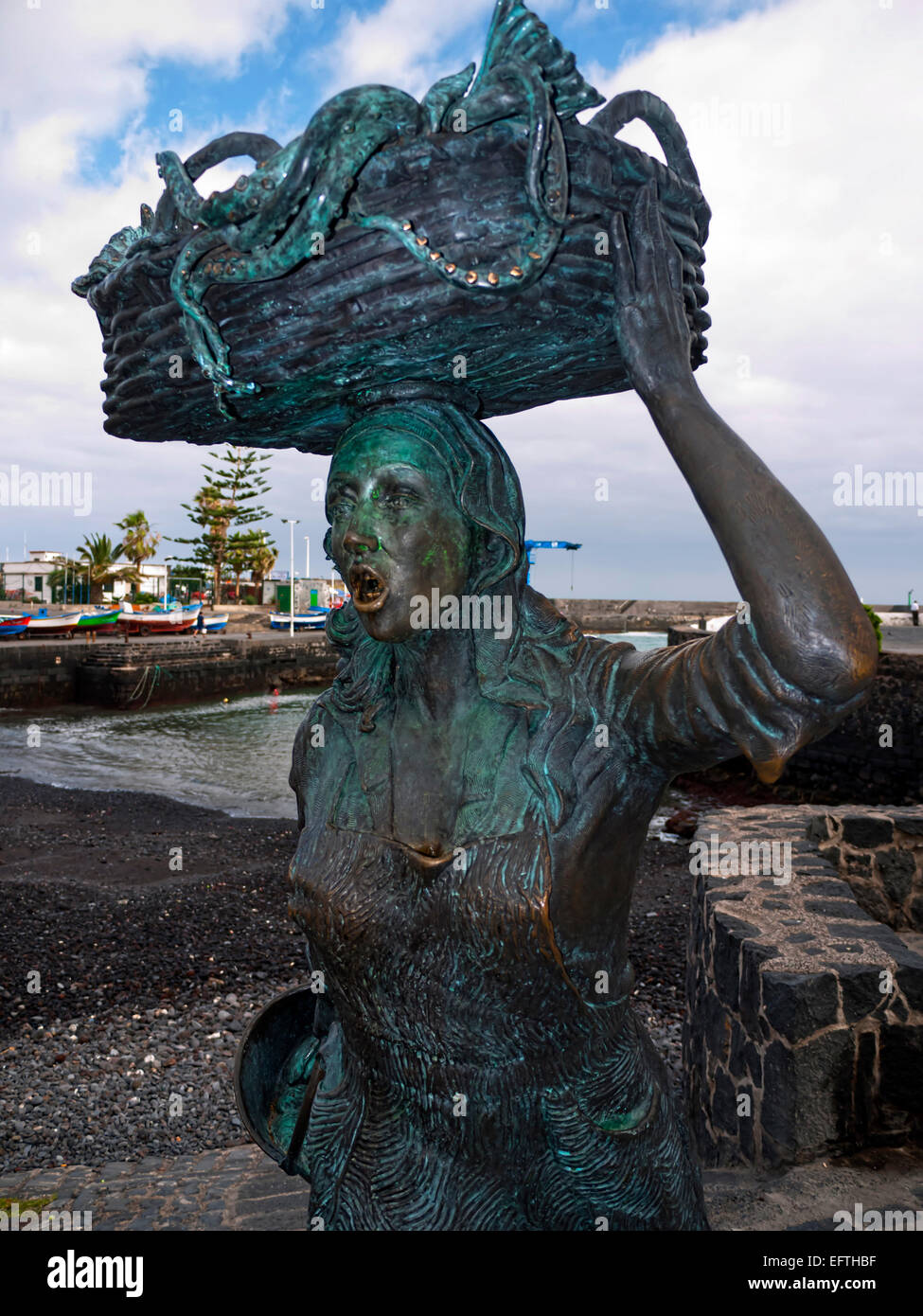 Statue sul lungomare in Puerto de la Cruz Tenerife Isole Canarie Foto Stock