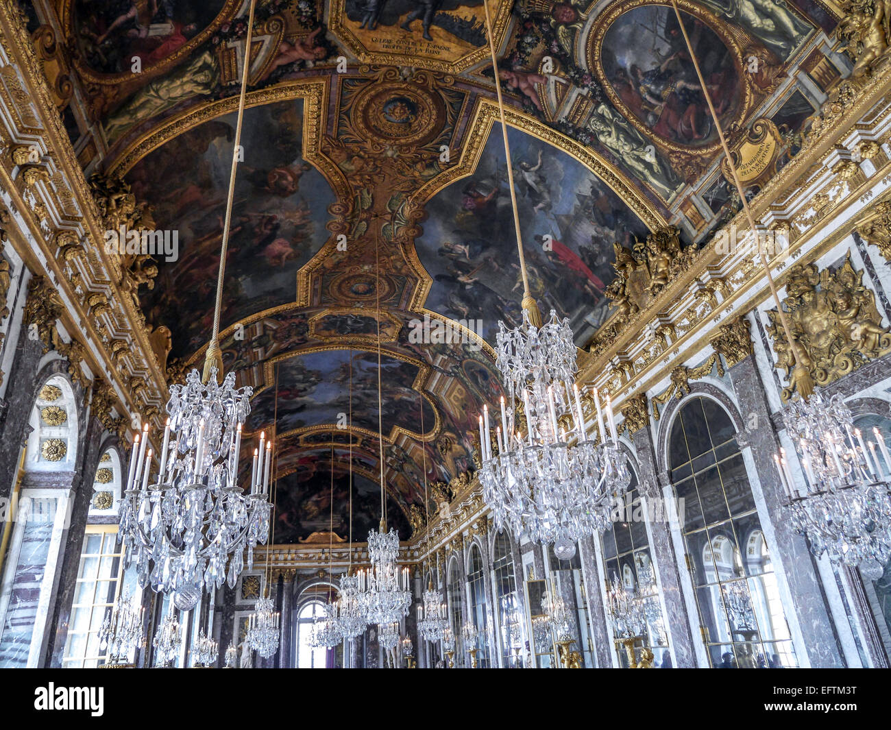VERSAILLES, Francia - 28 agosto 2013: Versailles, palazzo di Versailles e la sala degli specchi Foto Stock