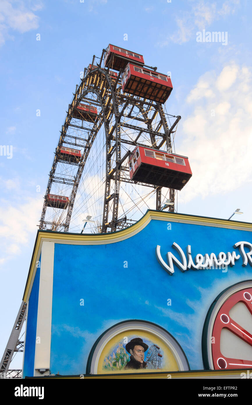 Wiener Riesenrad al parco di divertimenti Prater in Leopoldstadt, Vienna, Austria Foto Stock