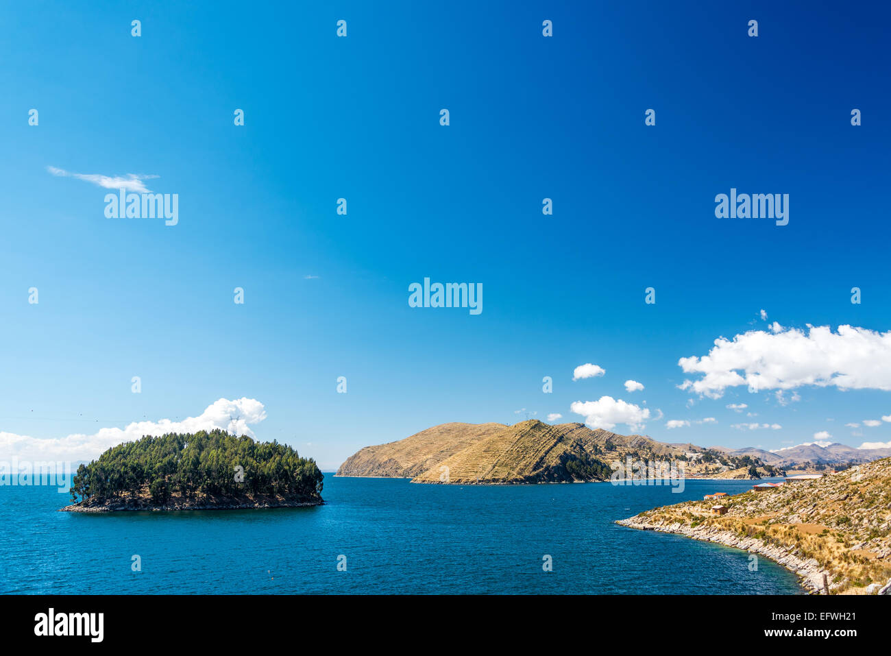 Il paesaggio dell'isola del sole sul lato boliviana del Lago Titicaca Foto Stock