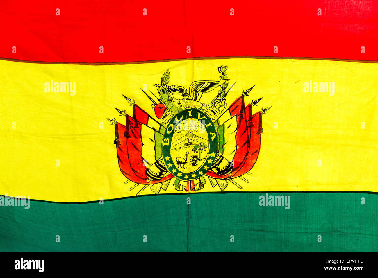 Primo piano vista del rosso, giallo e verde della bandiera boliviana Foto Stock