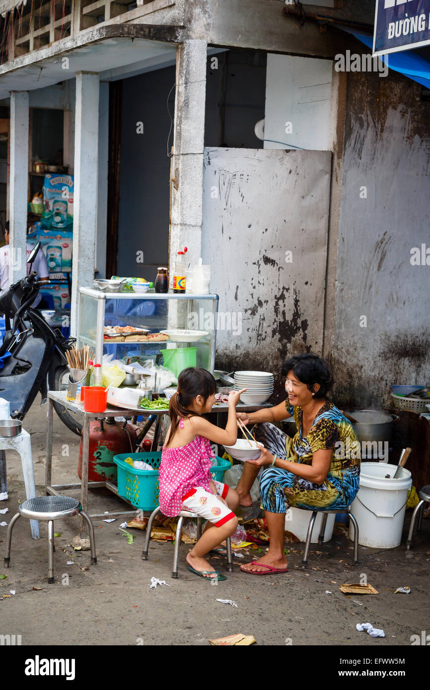 Scena di strada, Can Tho, Vietnam Foto Stock