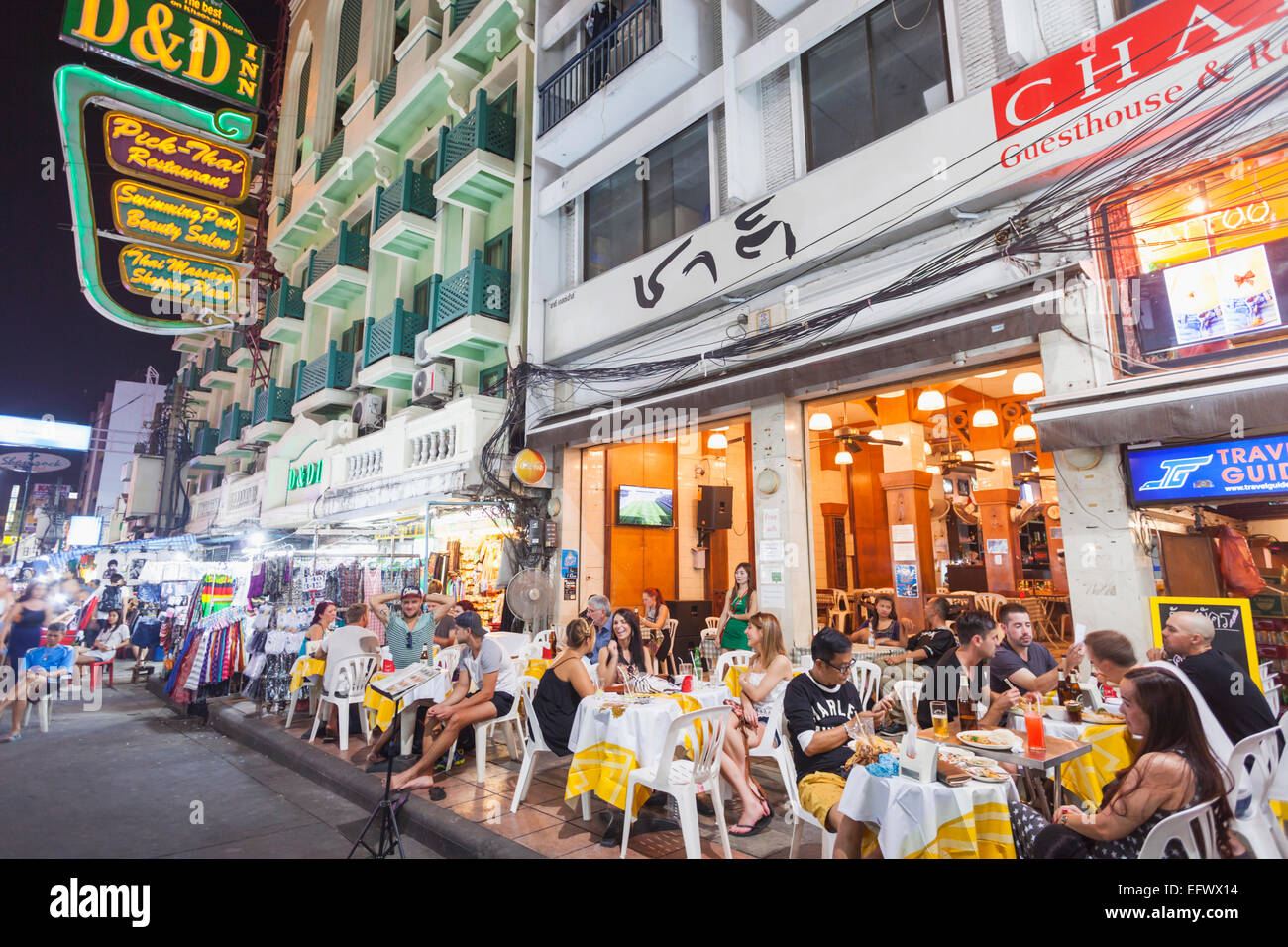 Thailandia, Bangkok, Khaosan Road, ristoranti tipici Foto Stock