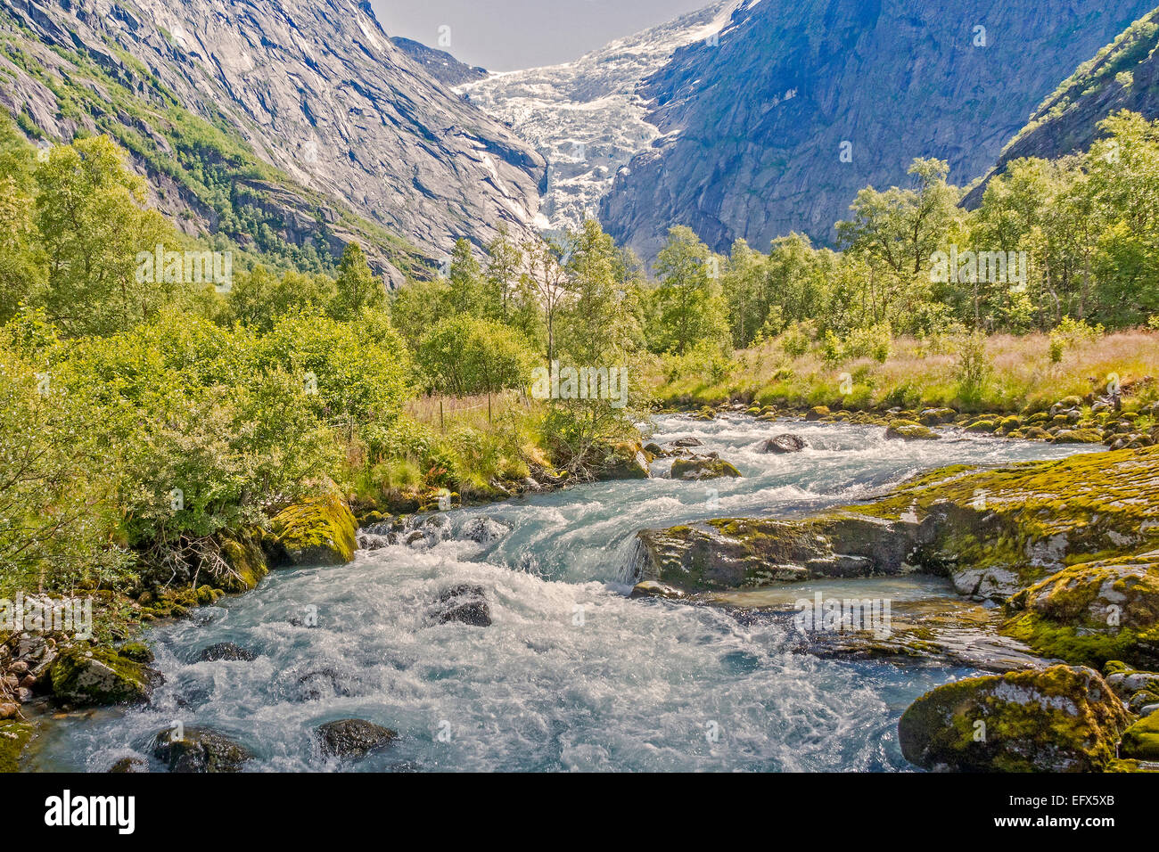 Il Ghiacciaio Briksdal Jostedalsbreen parco nazionale in Norvegia Foto Stock