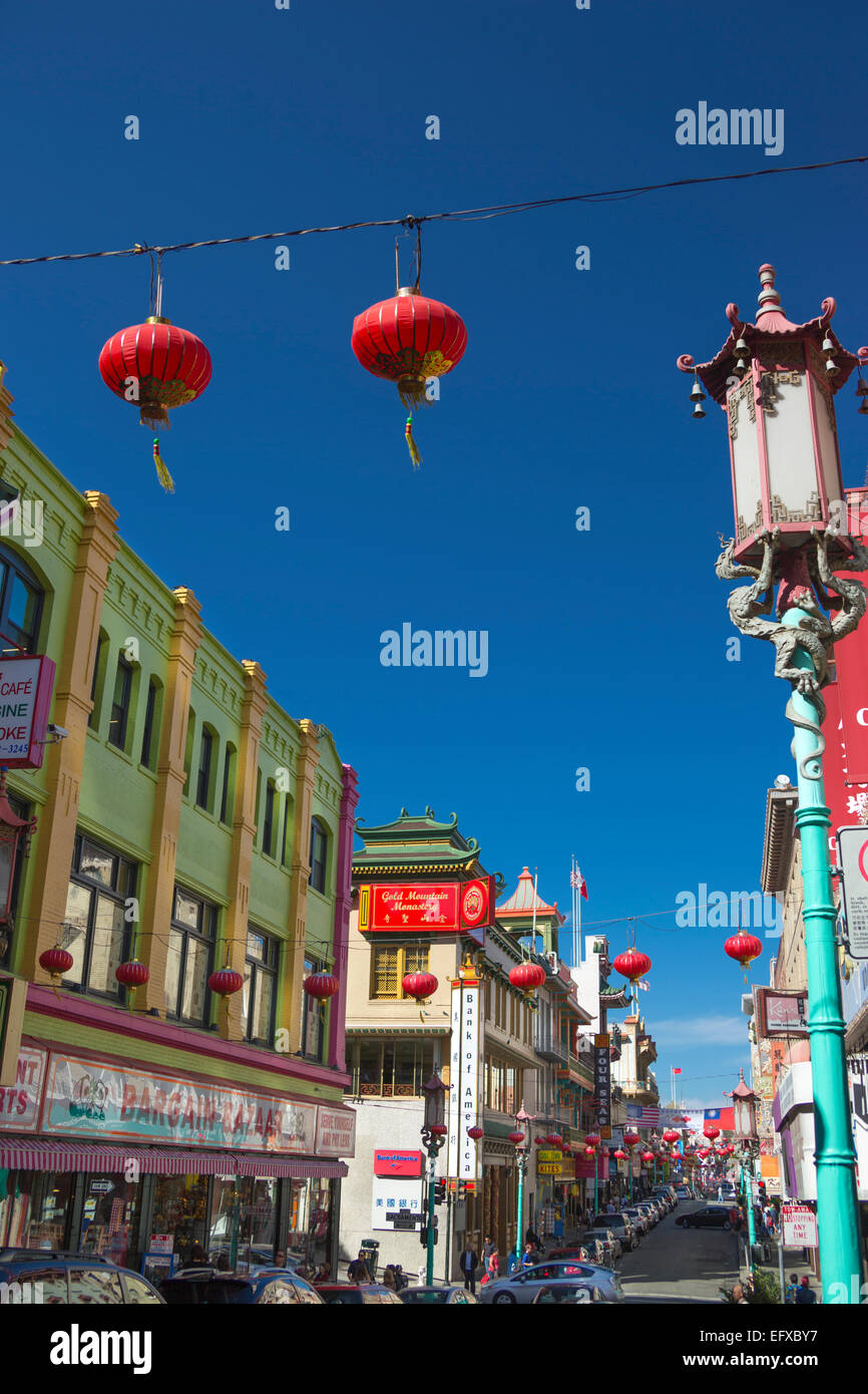 Le lanterne cinesi lampade stradali GRANT AVENUE Chinatown di San Francisco California USA Foto Stock