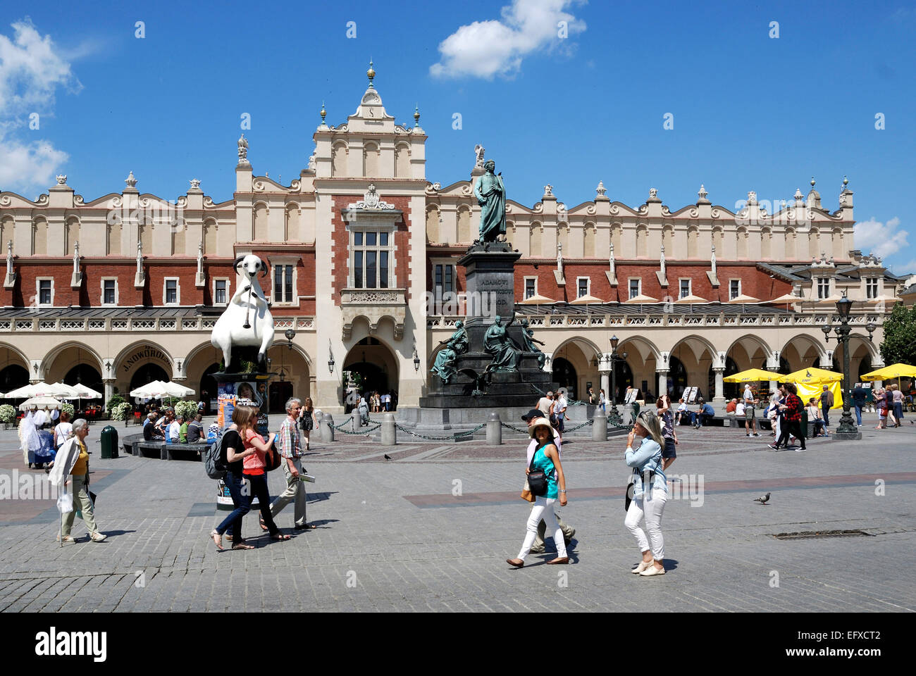 Panno Hall sulla piazza del Mercato di Cracovia in Polonia. Foto Stock